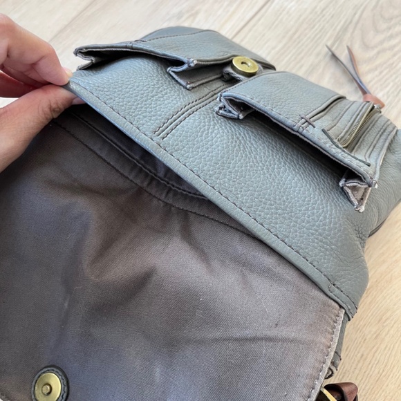 Fossil Morgan Traveler Leather Crossbody Bag - Picture 8 of 15